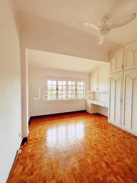 5 Bed Bungalow (Landed) for Rent in  Binjai Rise - Image 11